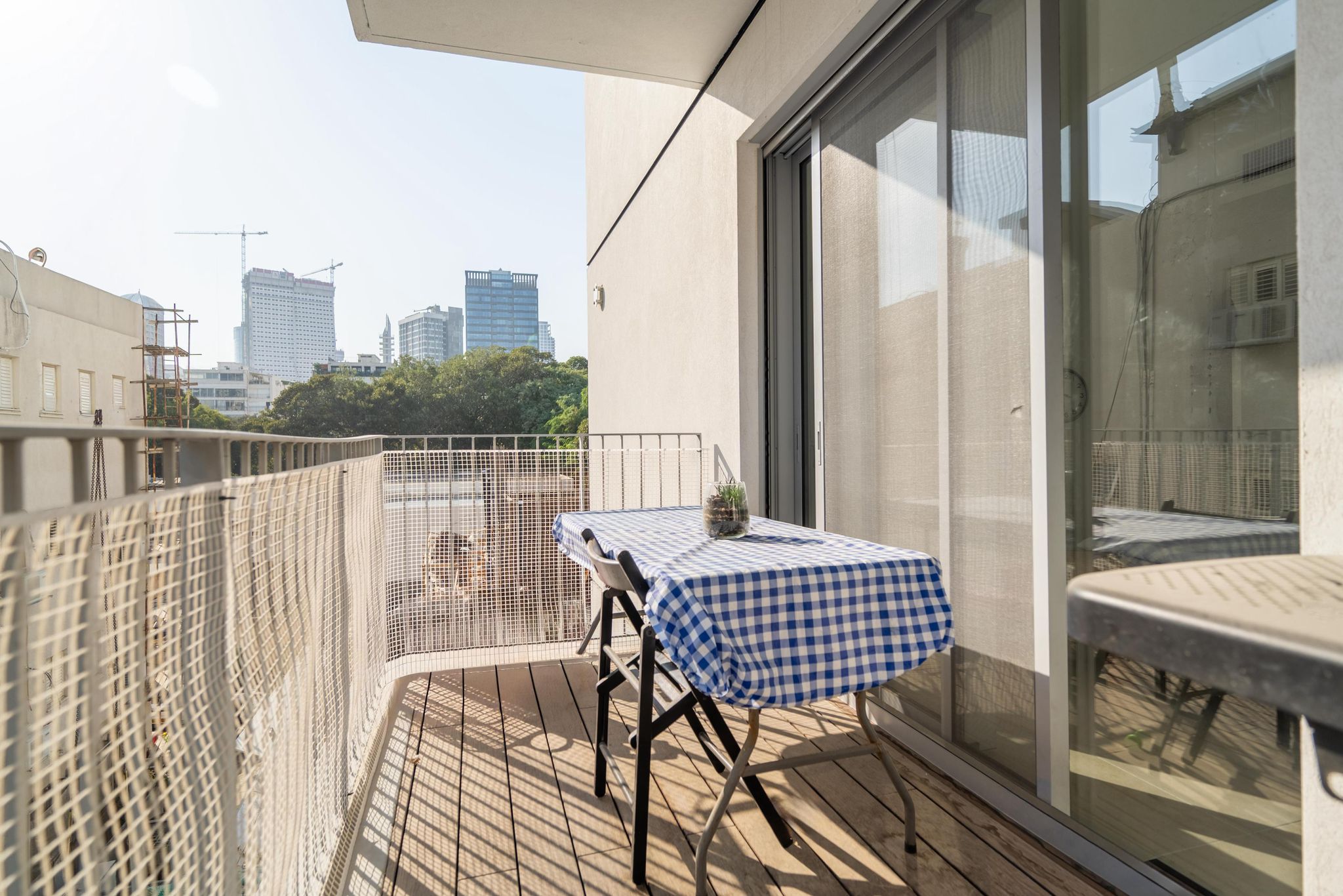 דירה למכירה בתל אביב